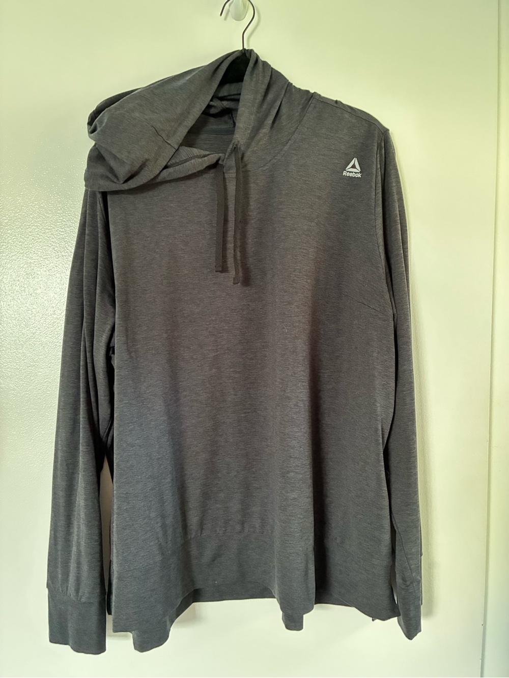 Reebok Men’s Dark Gray Pullover Hooded Long Sleeve Shirt